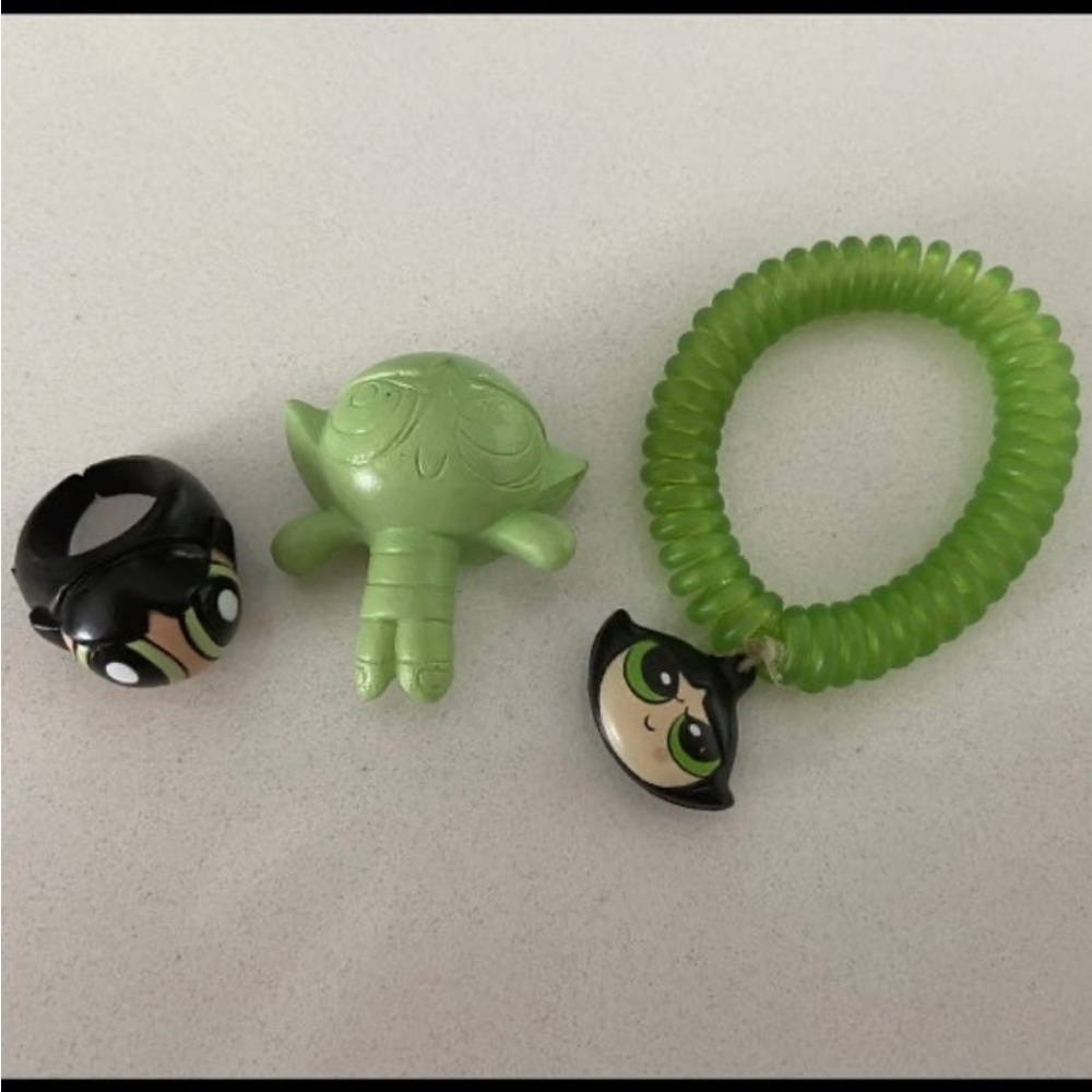 Powerpuff Girls Vintage 1999 Buttercup Kid’s Pencil Topper, Bracelet, & Ring